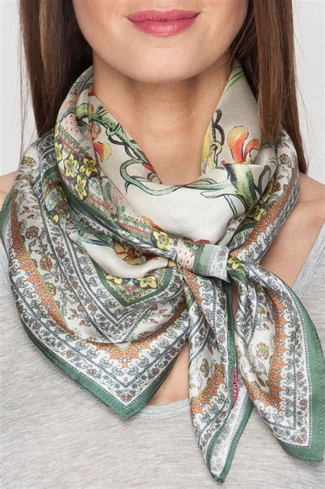 Womens’ Designer Silk Scarves 